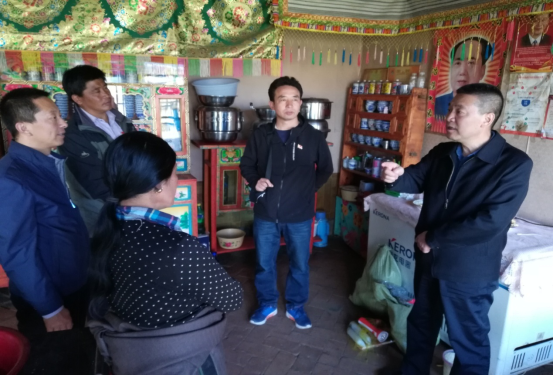 6732顶级游戏娱乐集团公司进行新一轮高原美丽乡村建设调研工作